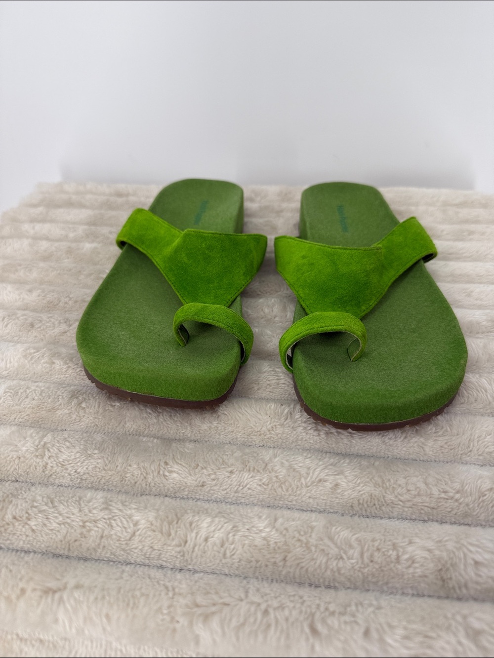 Hush Puppies Green Suede Thong Sandals size 9.5M - Picture 3 of 10